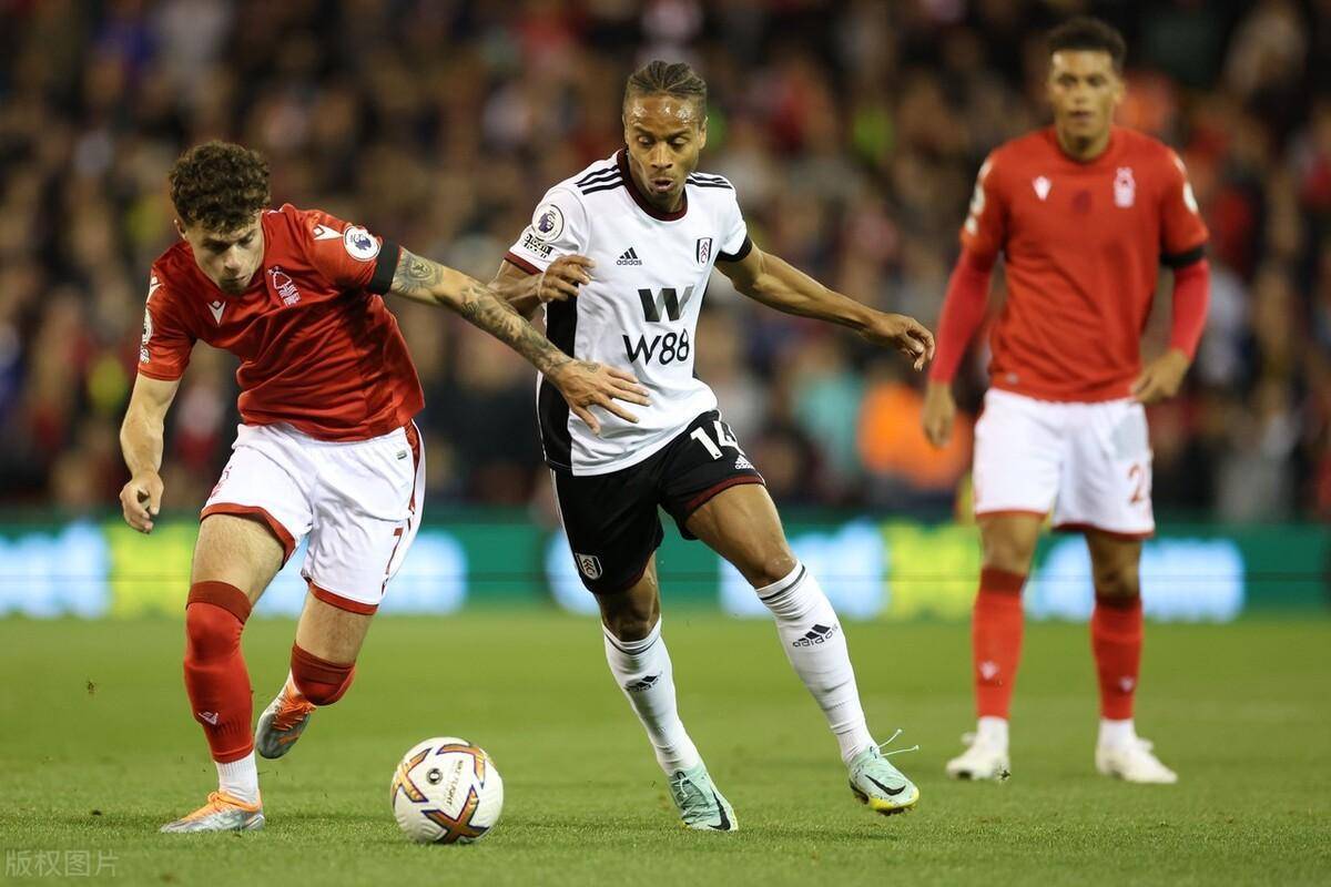 包含风云突变尼斯赛前调整名单；NBA总决赛版图或变；悬念犹存；更衣室氛围转暖的词条-爱游戏全站