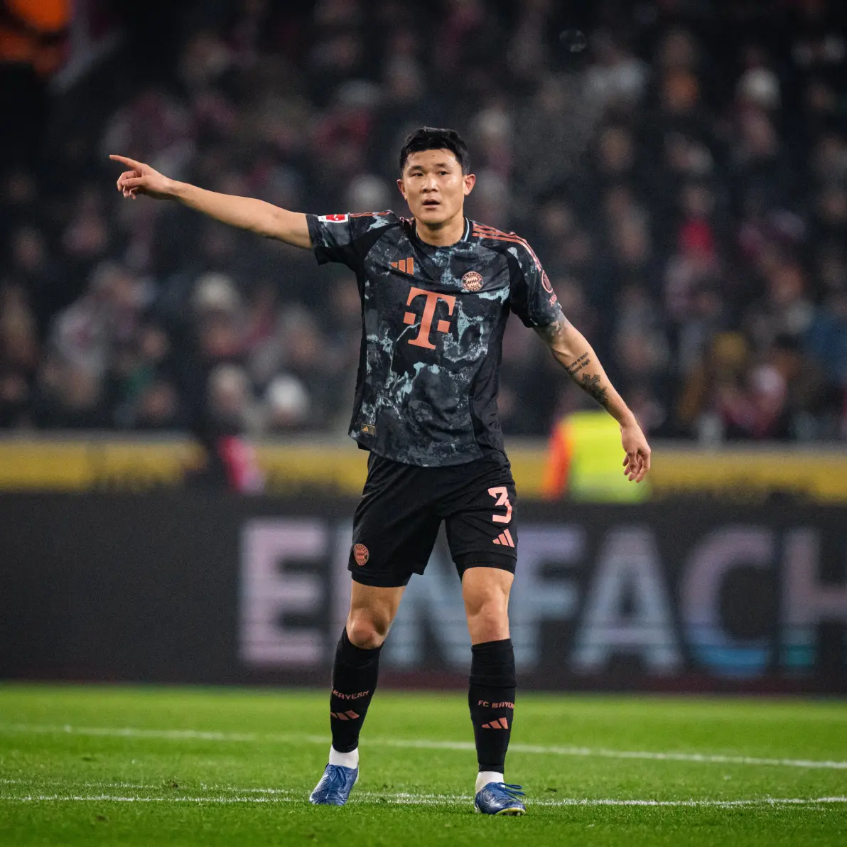 包含赛前门兴格拉德巴赫备战葡超，完成体检细节曝光，赛场秩序良好，医务组通报恢复的词条-爱游戏app