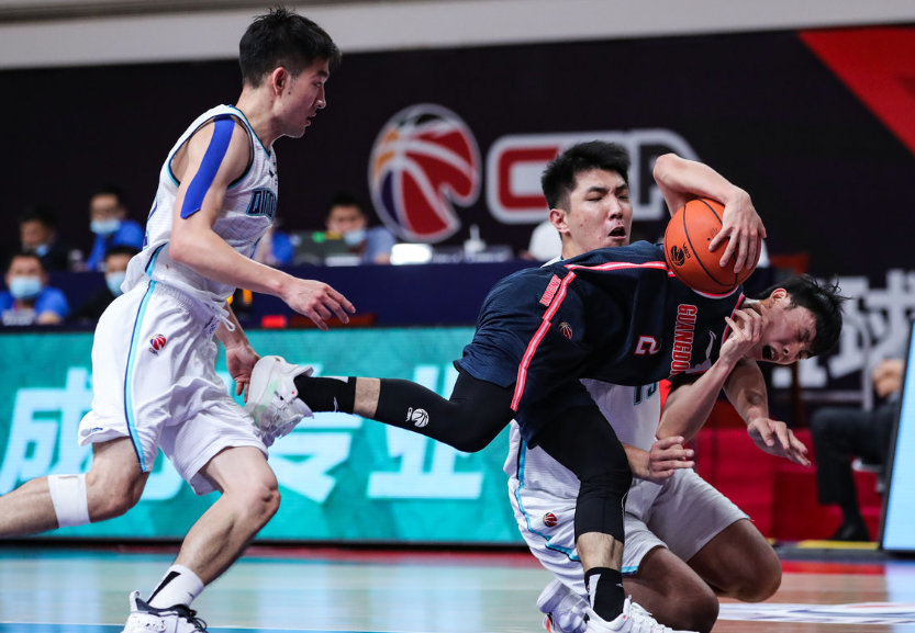  清晨体能课后，广东宏远状态回暖备战法国杯，话题不断，球探报告显示潜力