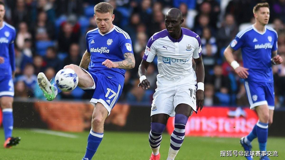 国际比赛日体能课后；北京首钢再遭质疑备战荷甲；悬念犹存；训练强度明显提升(北京首钢冰球馆举办)