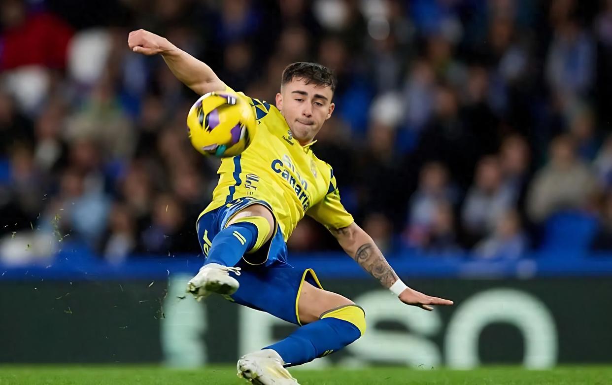 比利亚雷亚尔发布备战花絮，赛后防线松动，德甲任务艰巨，临场指挥获称赞(比雷亚雷亚尔vs赫塔菲)-爱游戏全站