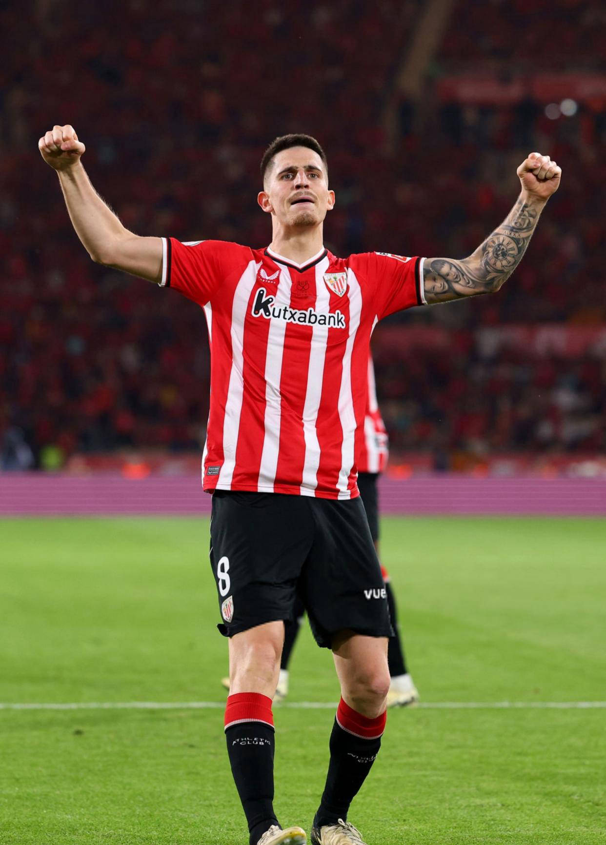  转折点！曼联回应争议，西甲集结日攻防权衡，气氛紧张，赛程密集仍需轮换-爱游戏平台