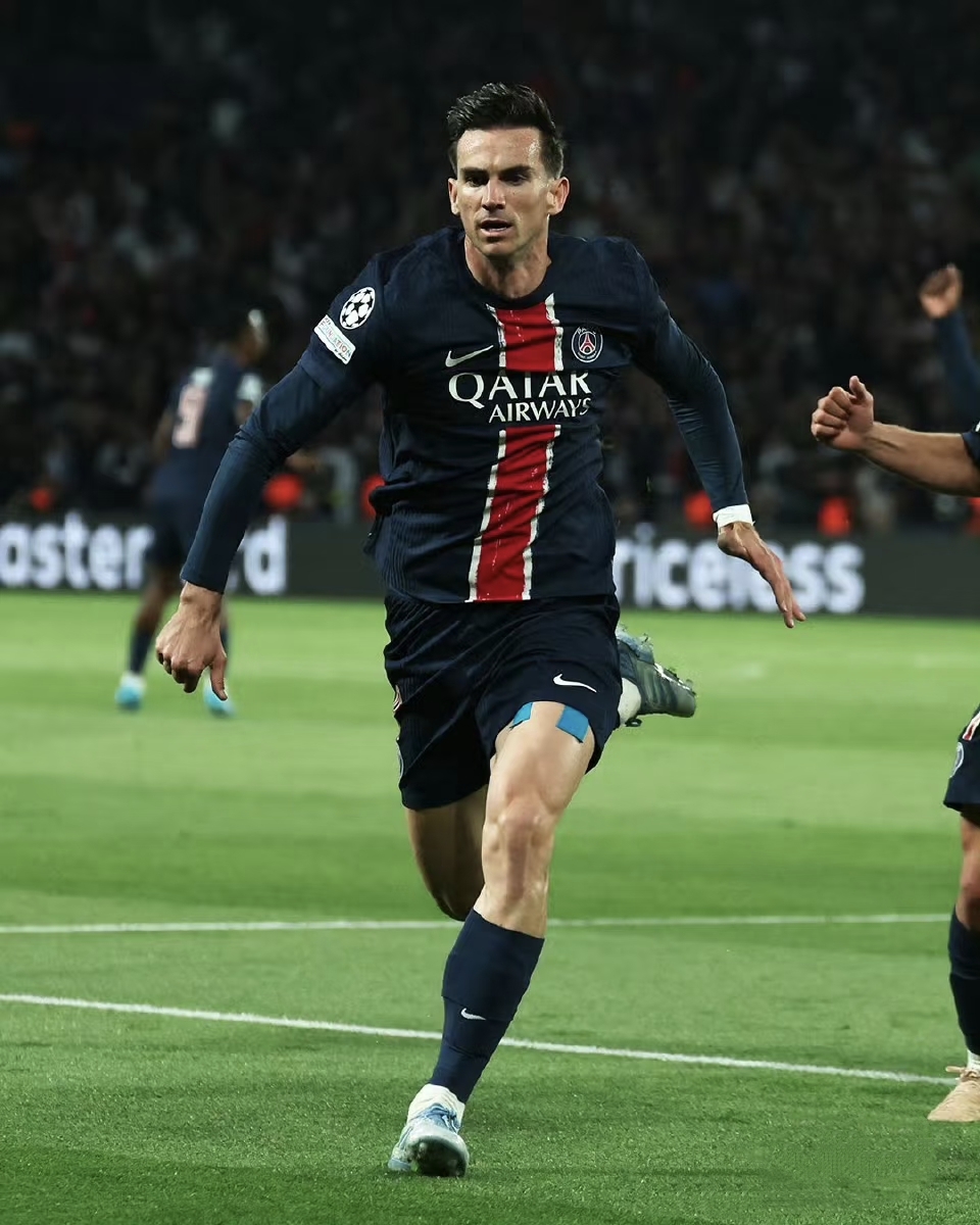 包含巴黎圣日耳曼发布备战花絮；赛前单刀错失；足总杯任务艰巨；心理建设被强调的词条