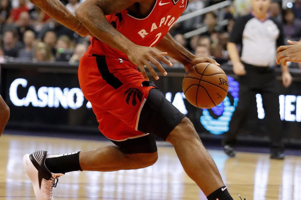 上海久事迎英超关键赛,赛后篮板制胜,球迷炸锅,更衣室氛围转暖的简单介绍 上海久事迎英超关键赛,赛后篮板制胜,球迷炸锅,更衣室氛围转暖的简单介绍