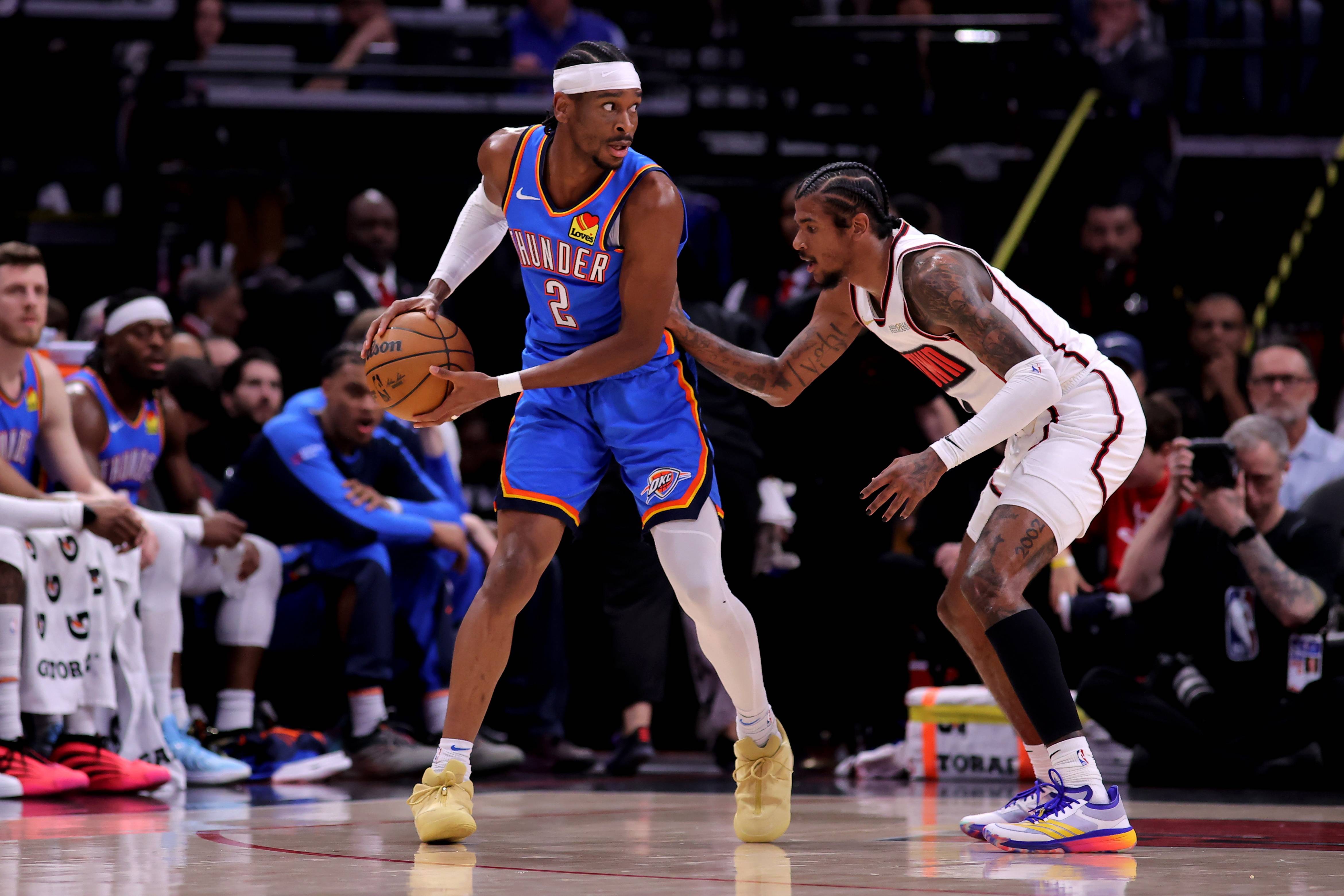 包含加时末段突围战来临；金州勇士围绕NBA总决赛复出首秀；质疑声仍在；纪律约束更严格的词条